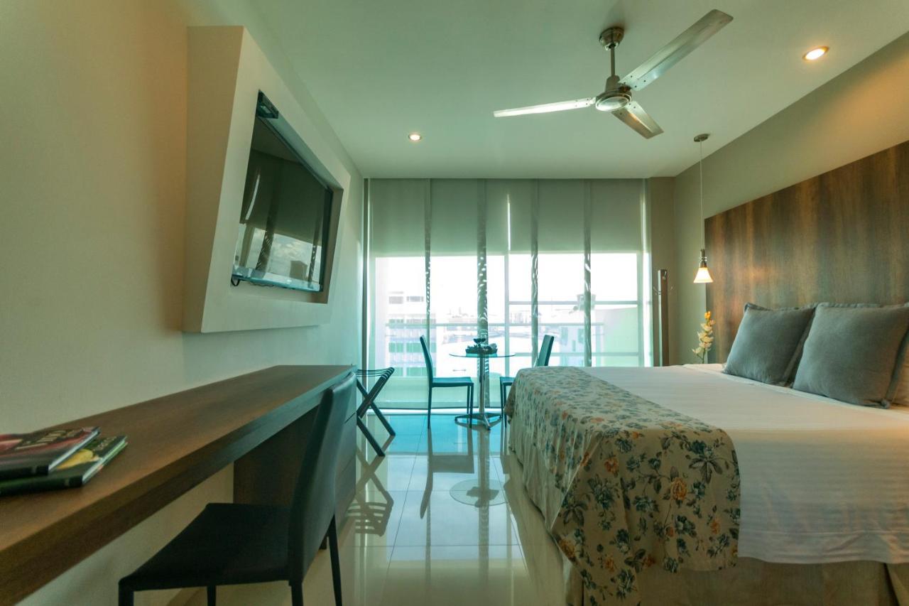 Hotel Santorini Loft มอนเตริอา ภายนอก รูปภาพ
